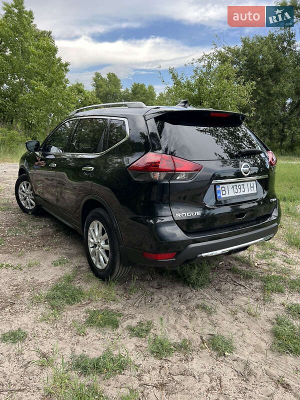 Внедорожник / Кроссовер Nissan Rogue 2018 в Горишних Плавнях