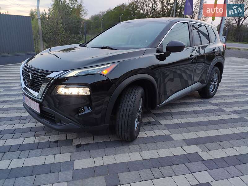 Внедорожник / Кроссовер Nissan Rogue 2021 в Львове