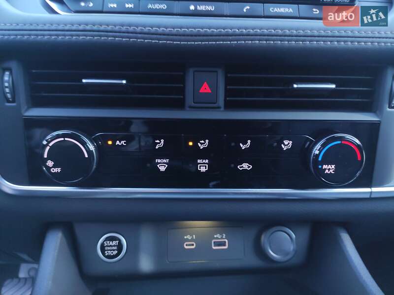 Внедорожник / Кроссовер Nissan Rogue 2021 в Львове