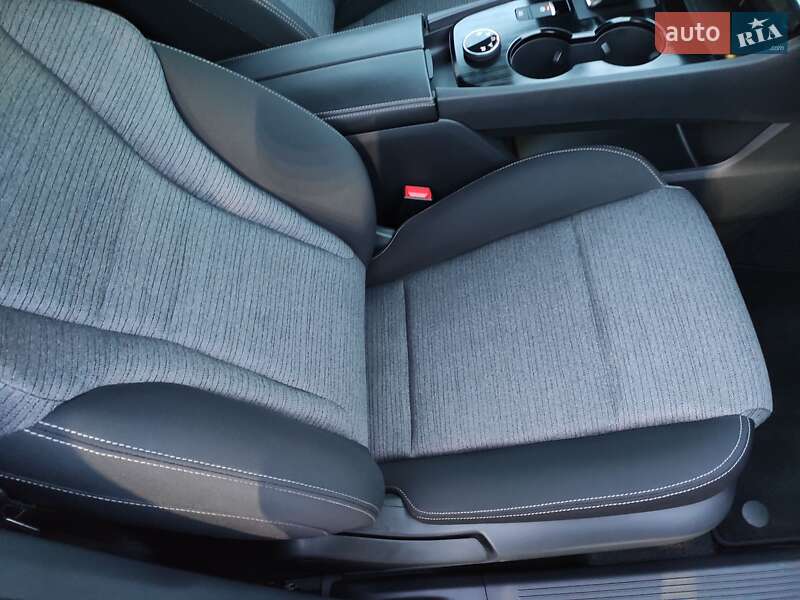 Внедорожник / Кроссовер Nissan Rogue 2021 в Львове