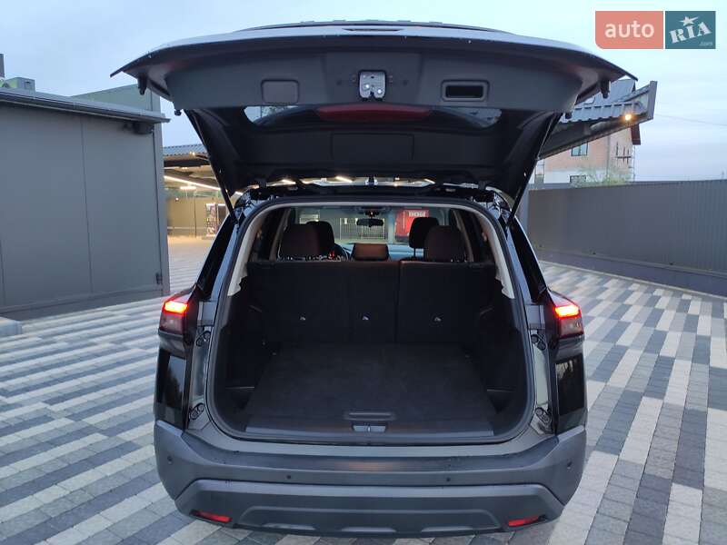 Внедорожник / Кроссовер Nissan Rogue 2021 в Львове