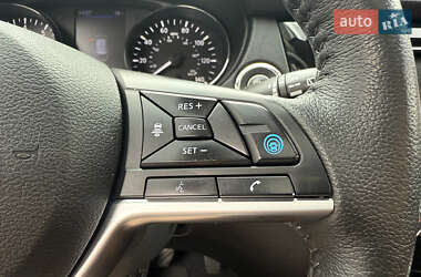 Внедорожник / Кроссовер Nissan Rogue 2019 в 