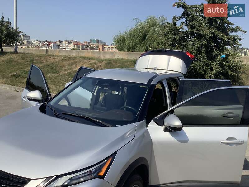 Позашляховик / Кросовер Nissan Rogue 2021 в Вінниці