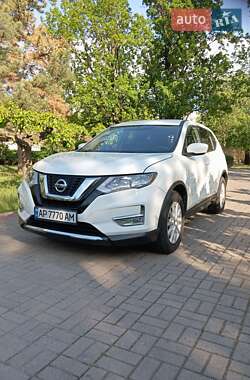 Внедорожник / Кроссовер Nissan Rogue 2016 в Запорожье