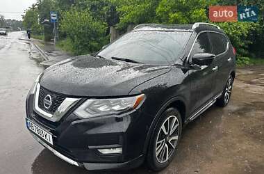 Внедорожник / Кроссовер Nissan Rogue 2017 в Виннице