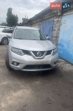 Внедорожник / Кроссовер Nissan Rogue 2016 в 
