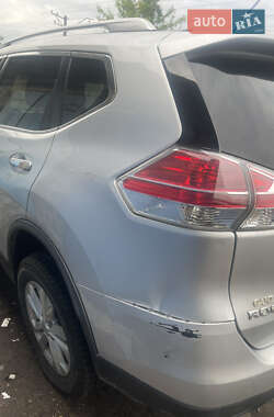 Внедорожник / Кроссовер Nissan Rogue 2016 в 