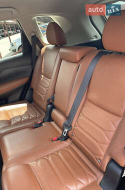 Внедорожник / Кроссовер Nissan Rogue 2019 в 