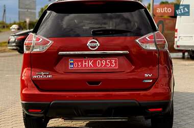 Внедорожник / Кроссовер Nissan Rogue 2015 в 