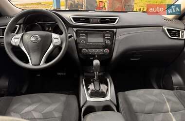 Внедорожник / Кроссовер Nissan Rogue 2015 в 