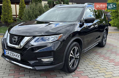 Внедорожник / Кроссовер Nissan Rogue 2017 в Черкассах