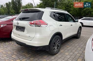 Внедорожник / Кроссовер Nissan Rogue 2016 в 