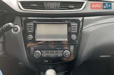 Внедорожник / Кроссовер Nissan Rogue 2014 в 