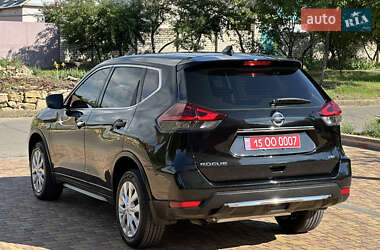 Внедорожник / Кроссовер Nissan Rogue 2020 в 