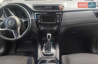 Позашляховик / Кросовер Nissan Rogue 2019 в 