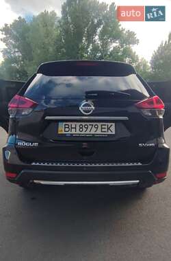 Позашляховик / Кросовер Nissan Rogue 2019 в 