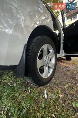 Внедорожник / Кроссовер Nissan Rogue 2011 в 
