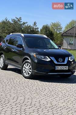 Внедорожник / Кроссовер Nissan Rogue 2017 в Львове