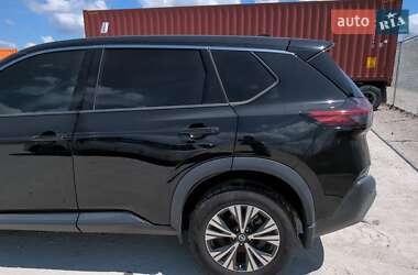 Внедорожник / Кроссовер Nissan Rogue 2021 в 