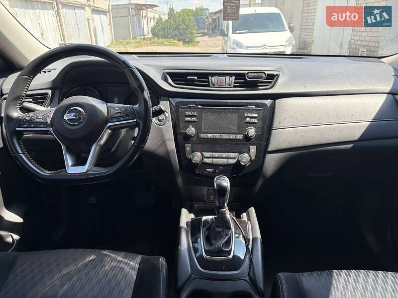 Внедорожник / Кроссовер Nissan Rogue 2016 в Кременчуге