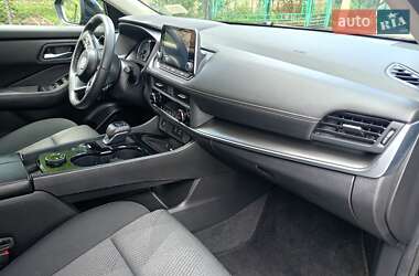 Внедорожник / Кроссовер Nissan Rogue 2024 в 