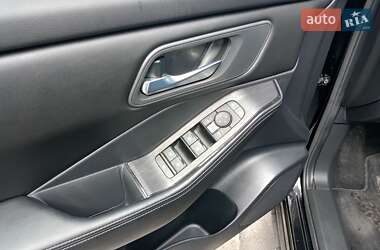 Внедорожник / Кроссовер Nissan Rogue 2024 в 