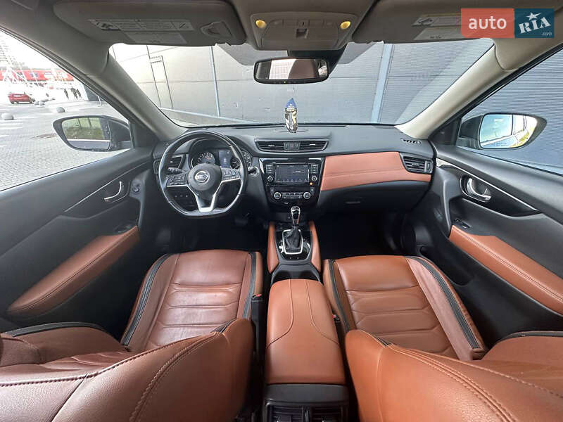 Позашляховик / Кросовер Nissan Rogue 2018 в Києві