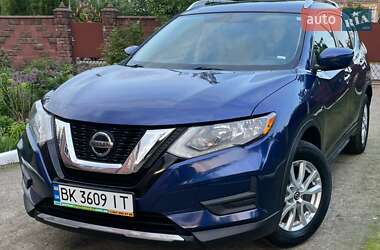 Внедорожник / Кроссовер Nissan Rogue 2018 в Ровно
