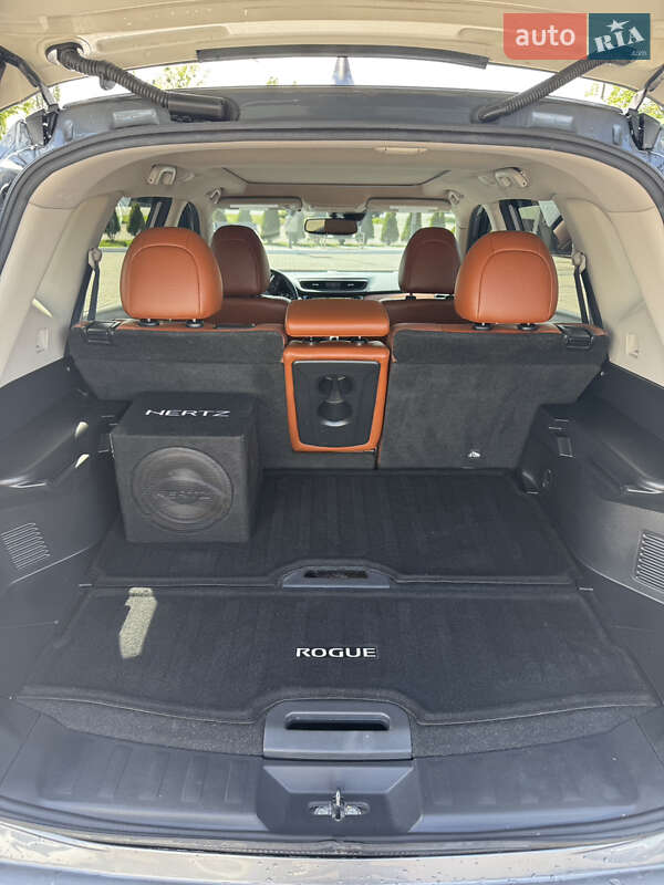 Внедорожник / Кроссовер Nissan Rogue 2019 в Харькове