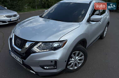 Внедорожник / Кроссовер Nissan Rogue 2017 в 