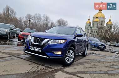 Внедорожник / Кроссовер Nissan Rogue 2018 в 