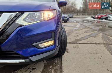 Внедорожник / Кроссовер Nissan Rogue 2018 в 