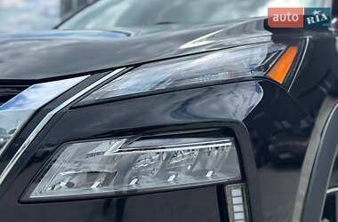 Внедорожник / Кроссовер Nissan Rogue 2021 в 