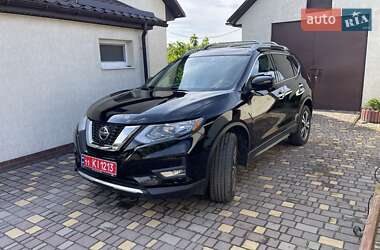 Внедорожник / Кроссовер Nissan Rogue 2020 в Виннице