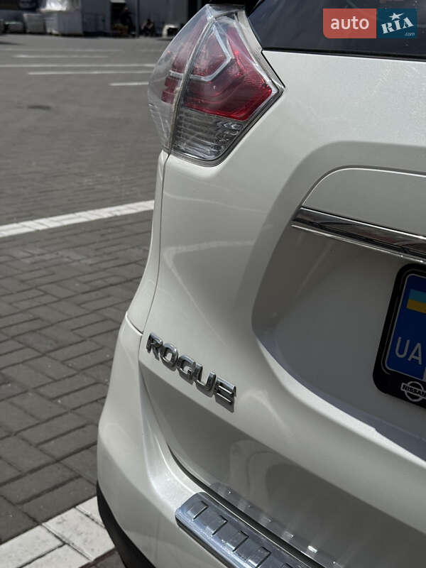 Позашляховик / Кросовер Nissan Rogue 2014 в Прилуках