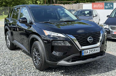 Внедорожник / Кроссовер Nissan Rogue 2022 в 