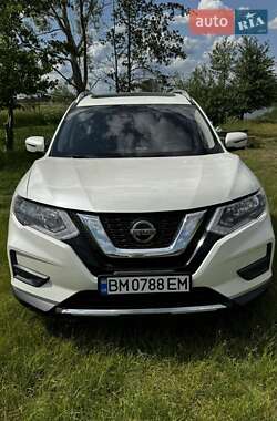 Внедорожник / Кроссовер Nissan Rogue 2019 в 