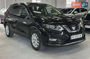 Позашляховик / Кросовер Nissan Rogue 2018 в 