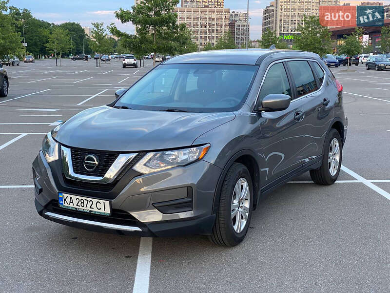 Внедорожник / Кроссовер Nissan Rogue 2018 в Киеве