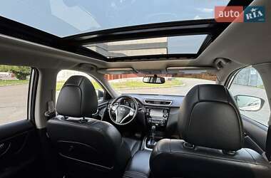 Внедорожник / Кроссовер Nissan Rogue 2014 в 