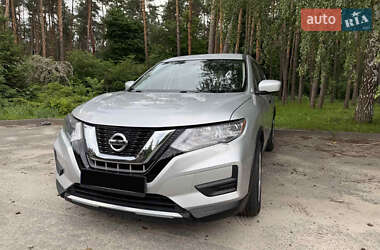 Позашляховик / Кросовер Nissan Rogue 2016 в Києві