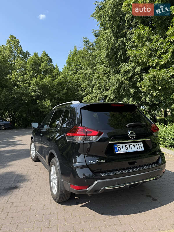 Позашляховик / Кросовер Nissan Rogue 2019 в Миргороді