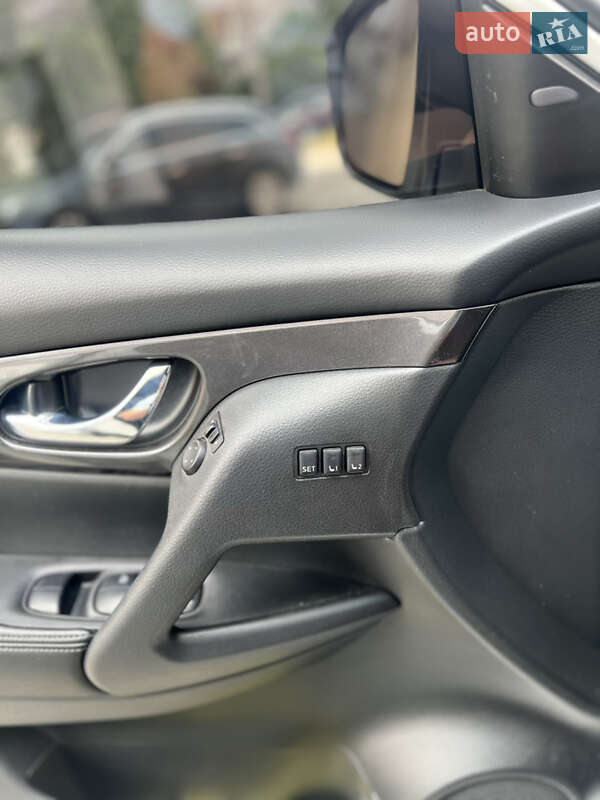 Позашляховик / Кросовер Nissan Rogue 2018 в Запоріжжі фото 17 Позашляховик / Кросовер Nissan Rogue 2018 в Запоріжжі