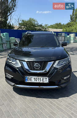 Позашляховик / Кросовер Nissan Rogue 2018 в Миколаєві