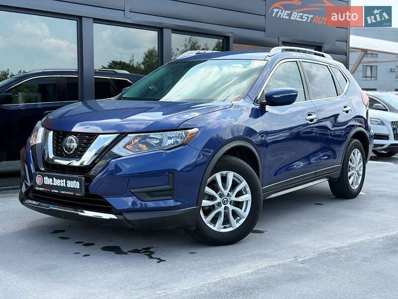 Внедорожник / Кроссовер Nissan Rogue 2017 в 