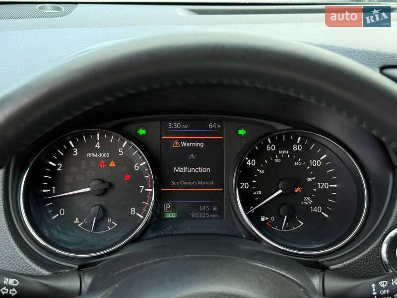 Позашляховик / Кросовер Nissan Rogue 2017 в Рівному