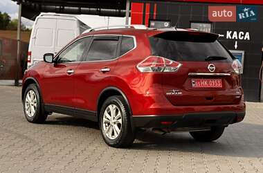 Позашляховик / Кросовер Nissan Rogue 2015 в 