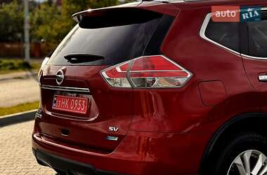 Позашляховик / Кросовер Nissan Rogue 2015 в 