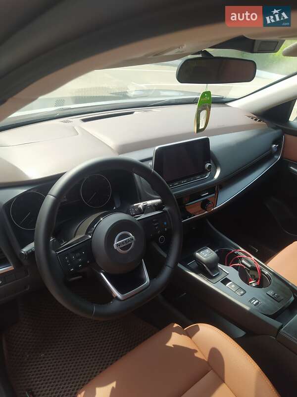 Внедорожник / Кроссовер Nissan Rogue 2021 в Киеве