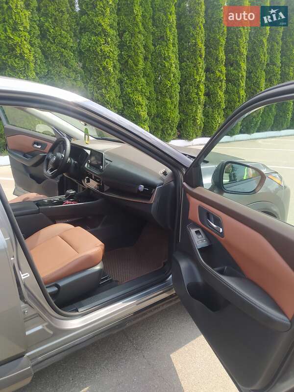 Внедорожник / Кроссовер Nissan Rogue 2021 в Киеве